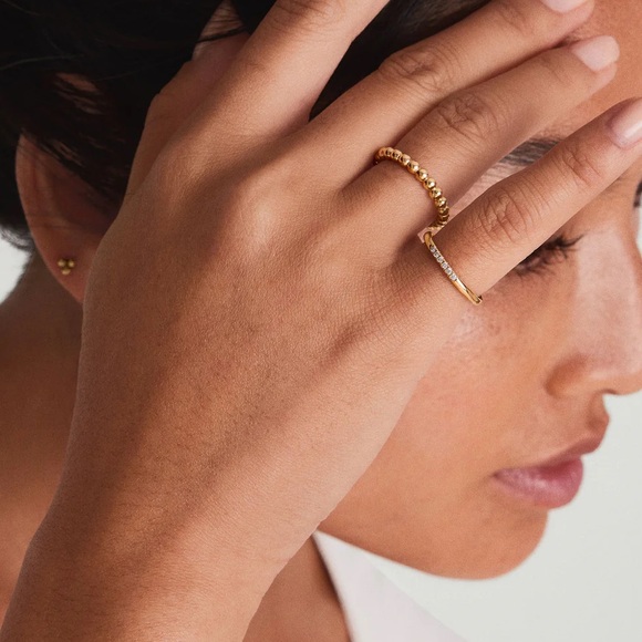 Mejuri ring - Picture 3 of 5